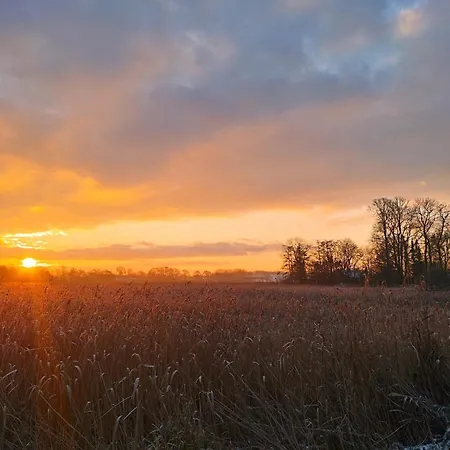 Landkate Im Dorfkern Semesterbostad