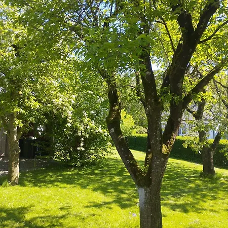 Semesterbostad Landkate Im Dorfkern